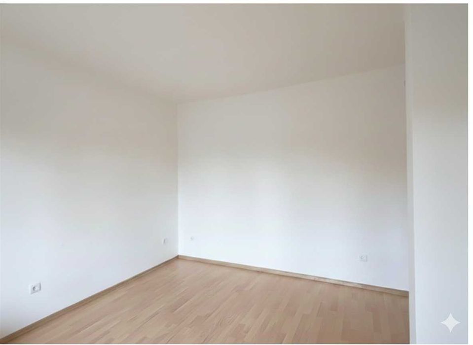 Малко пространство, големи мечти: гарсониера за продажба.