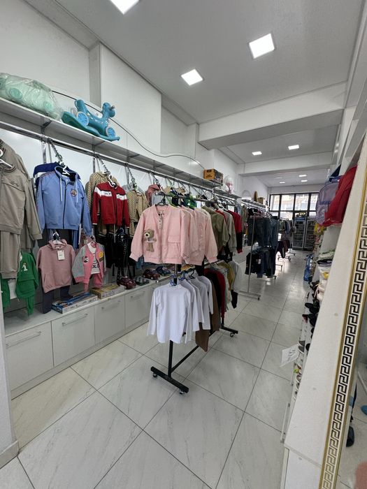 Magazin mebellari sotiladi!! Srochna