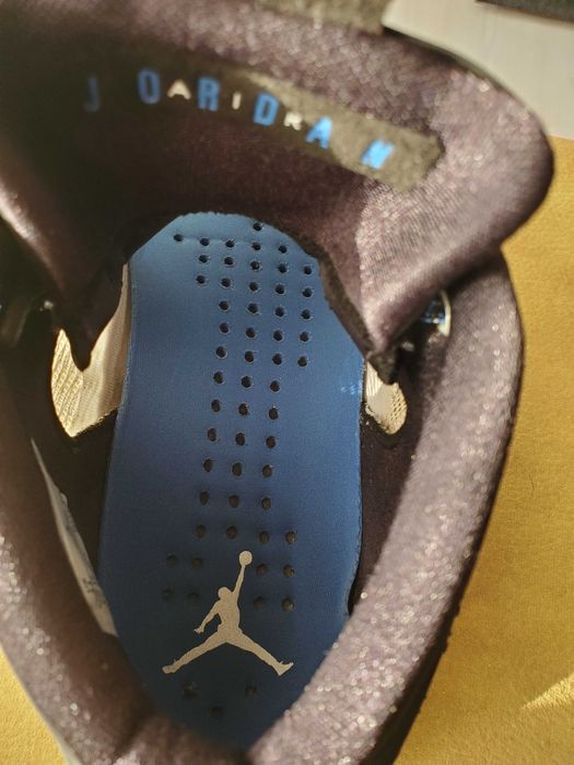 NIKE AIR JORDAN white sport blue