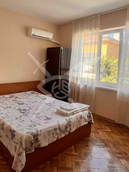 Дава се под наем Тристаен апартамент в Варна, Гръцка махала - 68 кв.м за 750 € - Снимка #3