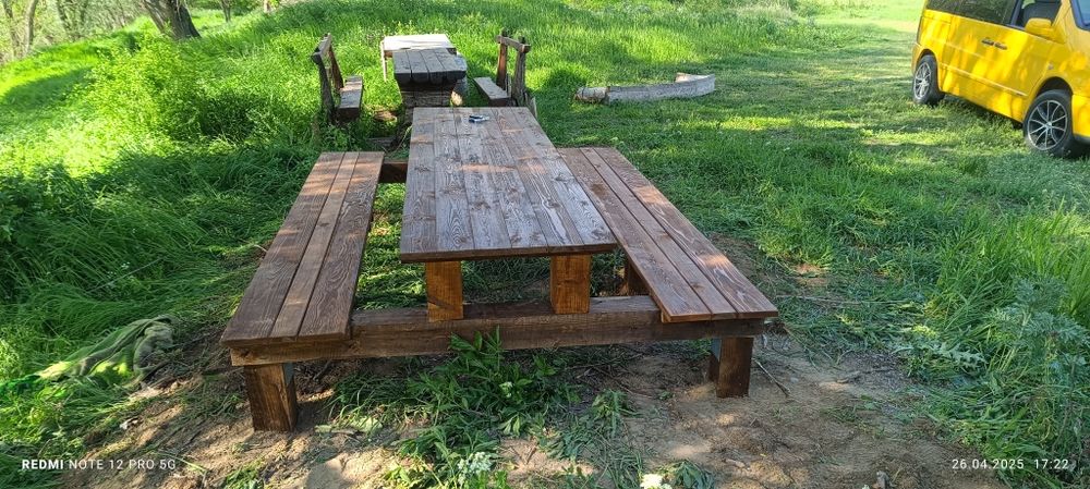 Дървена маса/масив/