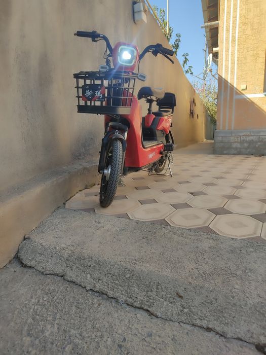 М1 скутер с заряткой