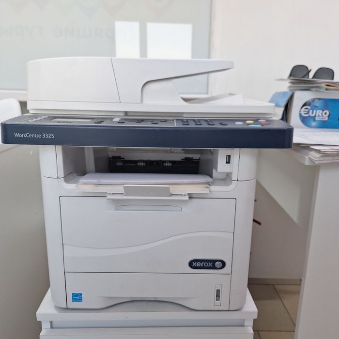 Продам МФУ XEROX б/у