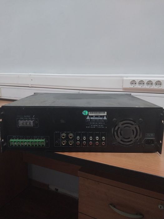 Продам усилитель Asten