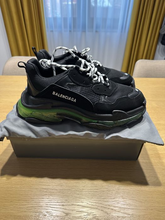 Balenciaga Triple S 42
