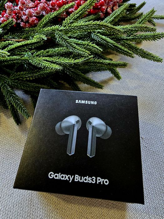 Продаю наушники самсунг