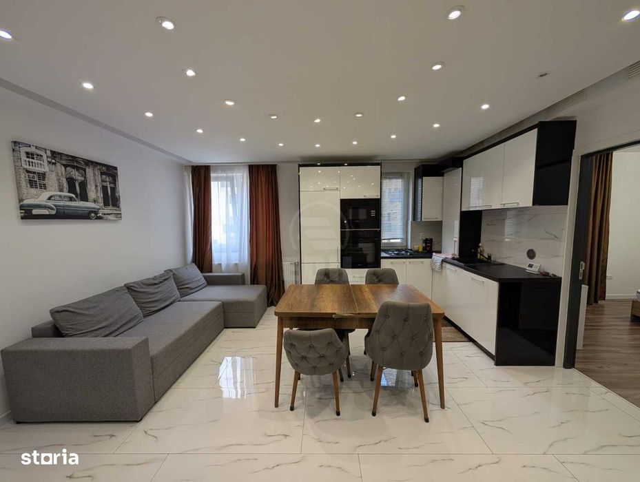 Apartament de 3 camere, semidecomandat, zona Razoare