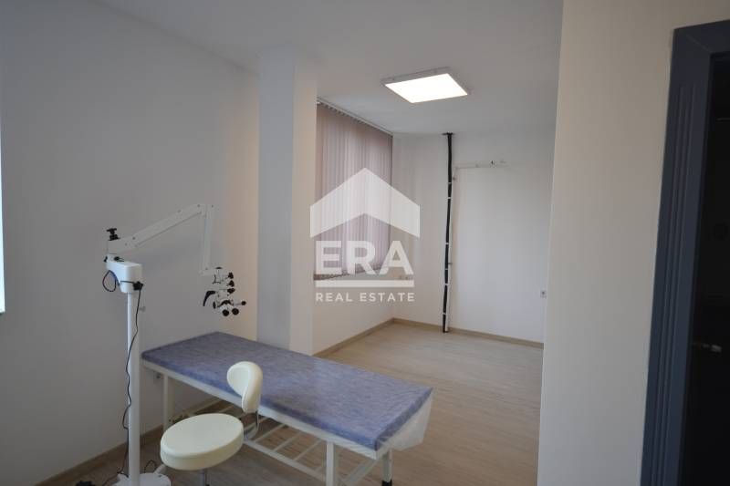 Дава се под наем Офис в Хасково, Център - 25 кв.м за 195 € - Снимка #6