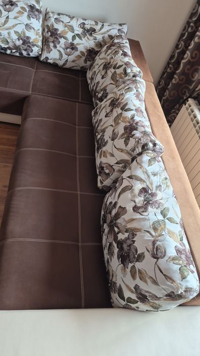 ъглов холов диван