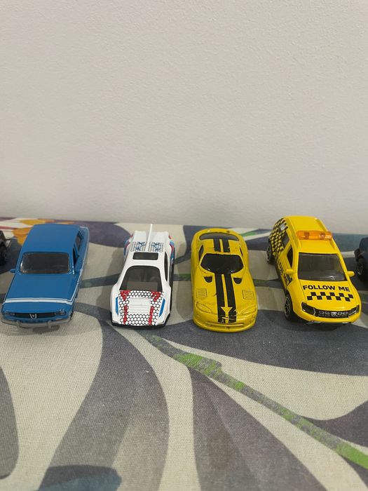 Lot mașinuțe metalice