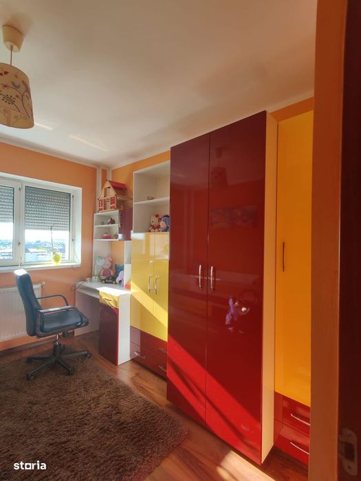 Apartament 3 camere, Târgoviște, Micro 4