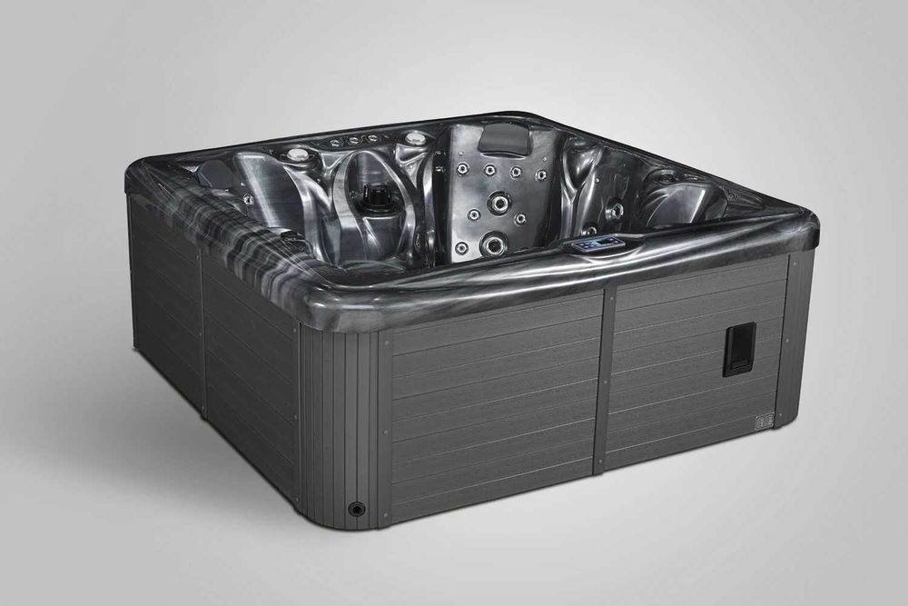6-местно хидромасажно джакузи HT-01