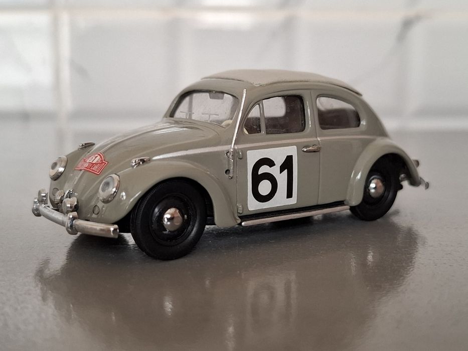 Коллекционная модель Фольксваген Жук, масштаб 1:43