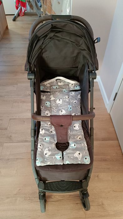 Продам две прогулочные коляски Teknum и Ining bany