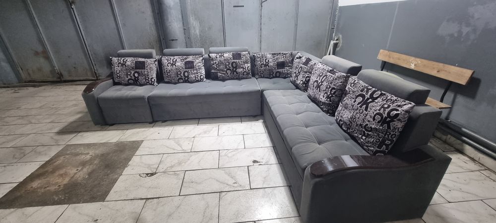 Уголок диван в хорошем состоянии