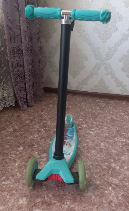 Продам самакат для девочек