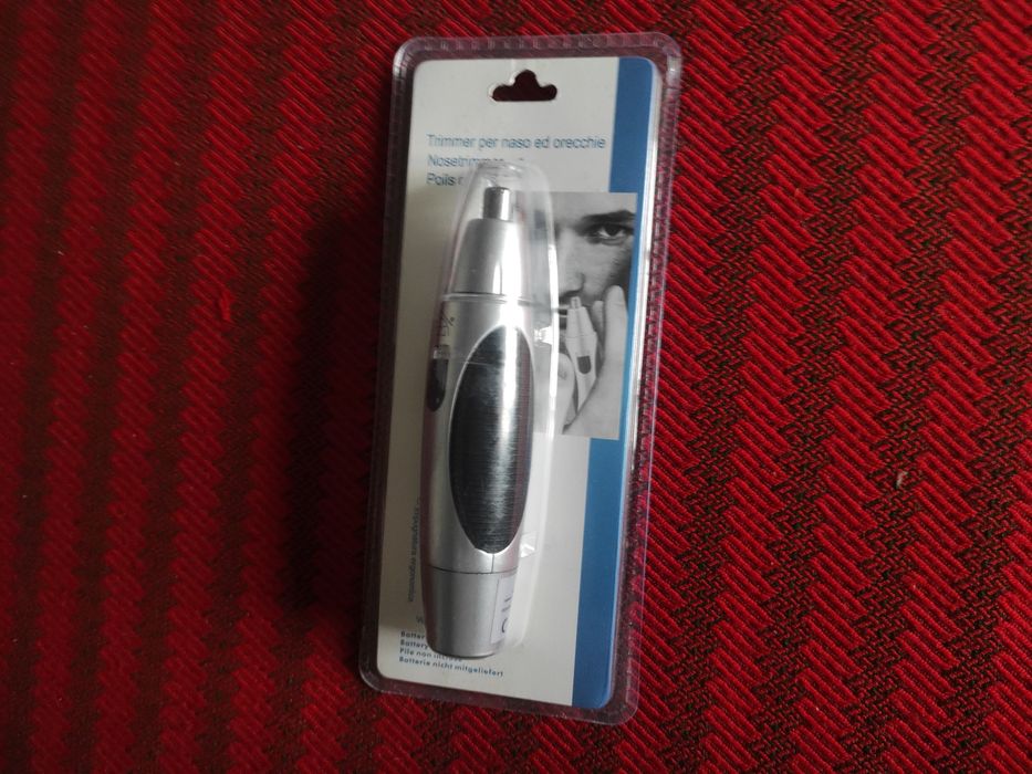 Trimmer pentru nas/urechi, nou in cutie