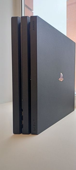 Sony PlayStation 4 PRO (1000GB)