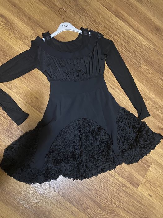 Дамски рокли по 30 лв