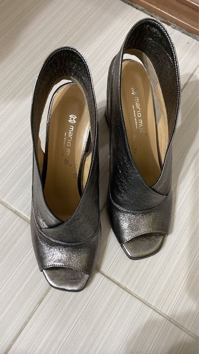 Продам новые летние босоножки 37 р