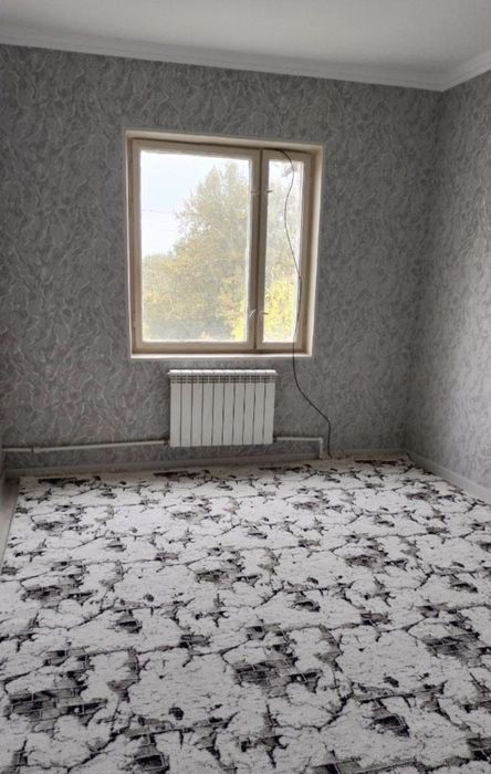 Продаётся однокомнатная на м-в Ахмад Югнаки