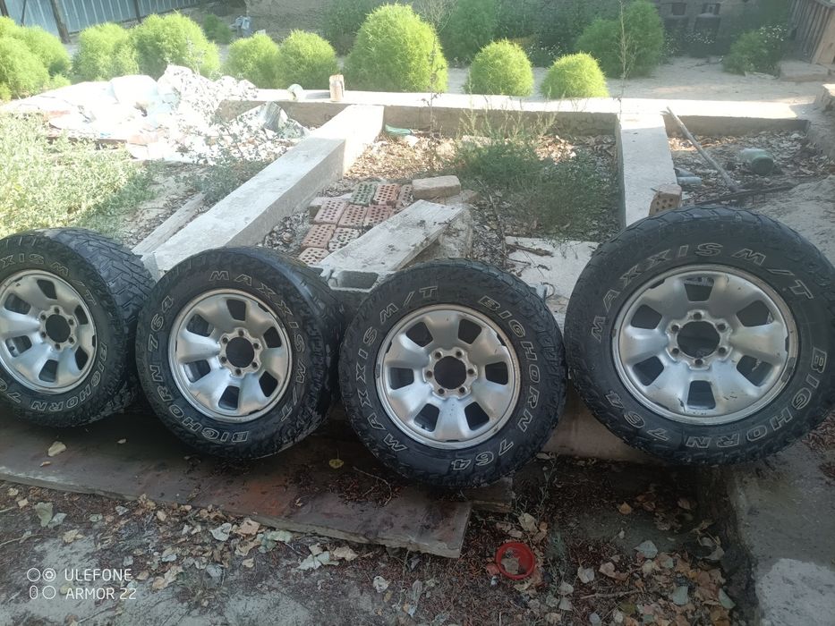 Продам комплект дисков r17