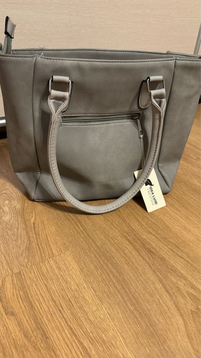 Дамска чанта