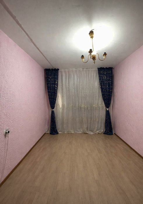 Кушбеги 2комн/6/9, 42м² Разделка, Панель. Средни ремонт. Ор-р: Бассейн