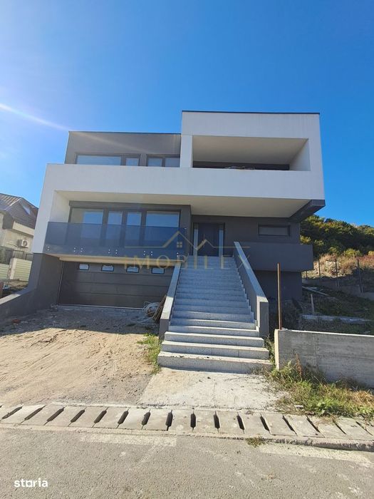 Proprietate Premium Cu Panoramă Și Terasă Circulabilă | Chinteni