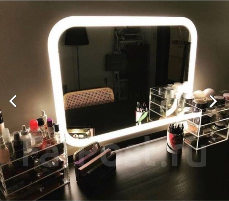 Зеркало с подсветкой