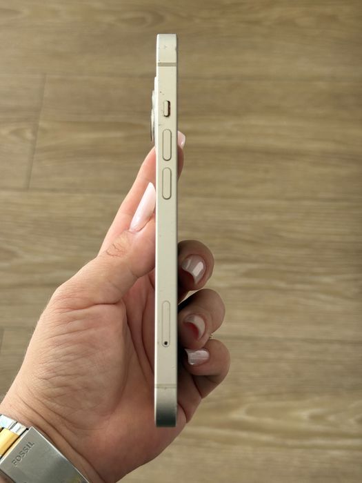 Iphone 14 , arata bine