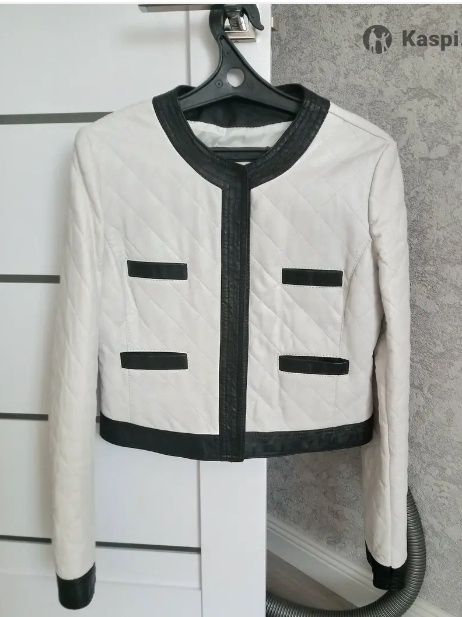 Кожаная куртка в отличном состоянии,