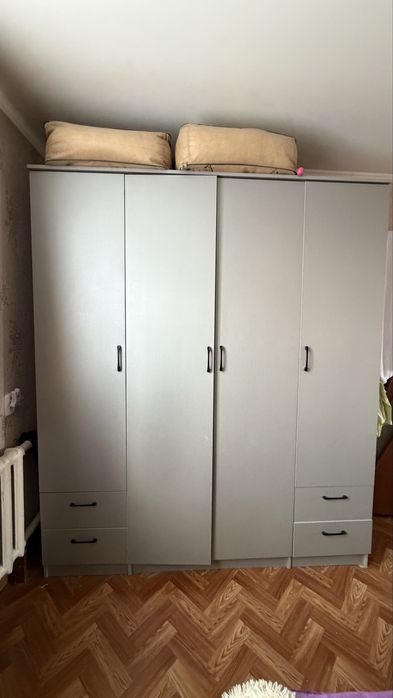 Шкаф 4-х дверный