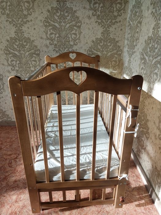 Кроватка детская