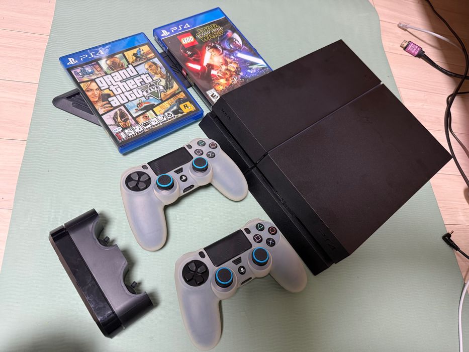PlayStation 4 fat + игры