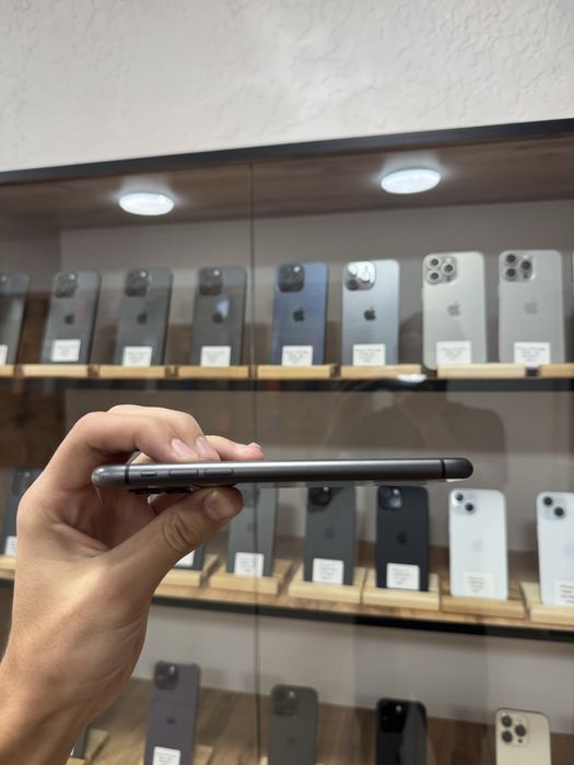 iPhone 11