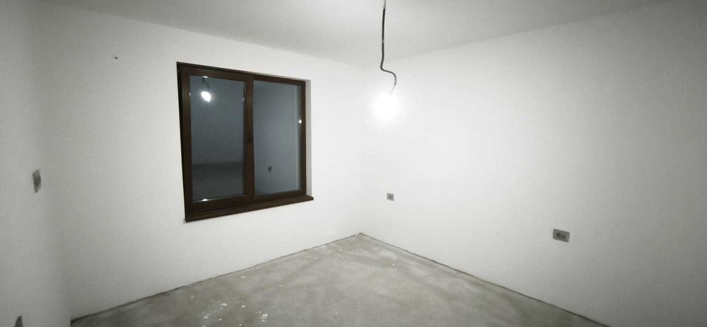 Casa de vanzare Bolintin Vale P+pod, apa/curent/gaze/canalizare