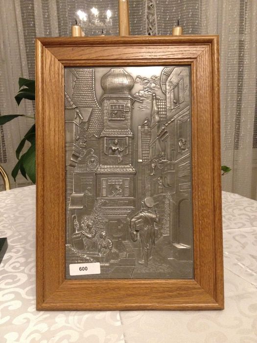 Vintage! Нови! Вечният младоженец и Пощальонът Немски калаени картини.