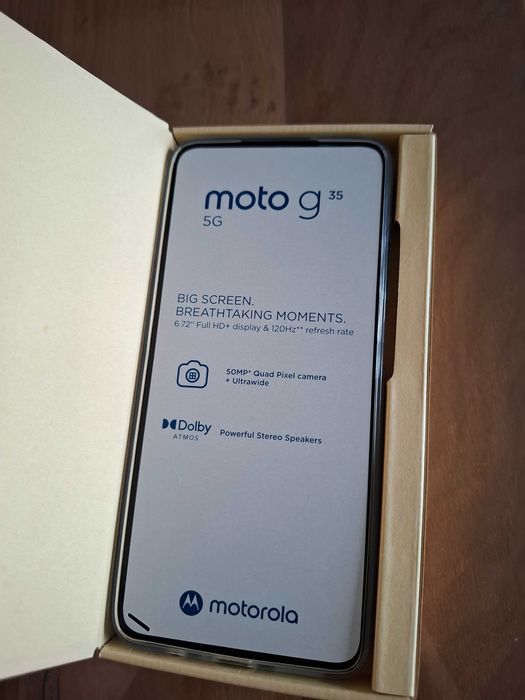 Motorola G35 5G зелен