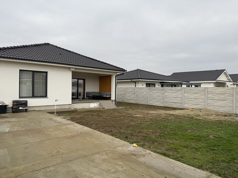 Casa de vanzare in Santandrei , strada Carpati