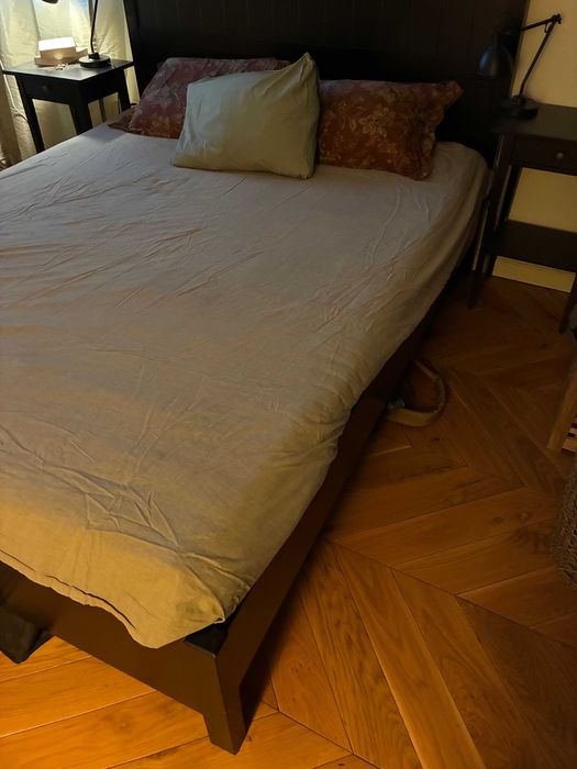 Продава се дървена IKEA спалня