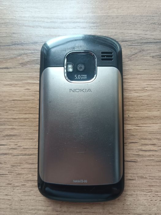 Nokia e5-00 классика