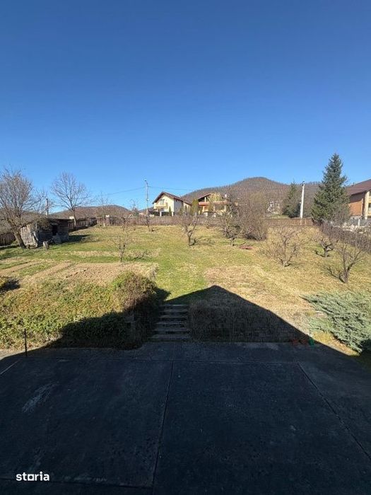Vila D+P+M cu piscina si sauna, 5 camere, 290 mp, teren 15 ari, panora