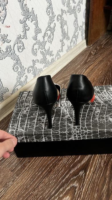 Женская туфли кожа