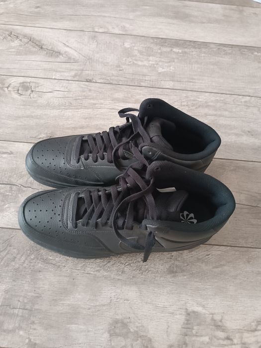 Продам кроссовки Nike Court Vision