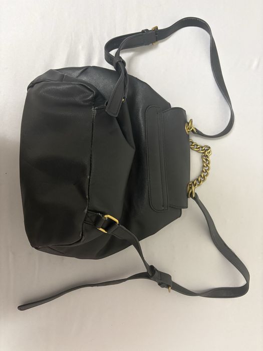 Дамска раница на GUESS