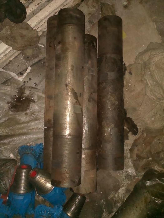 Продаю пневмоударникиП-110,  П-130, П-105, П-155, М-48 и коронки к ним