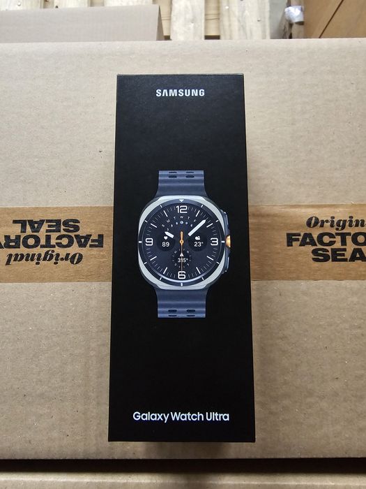 Samsung Galaxy Watch Ultra Нов
