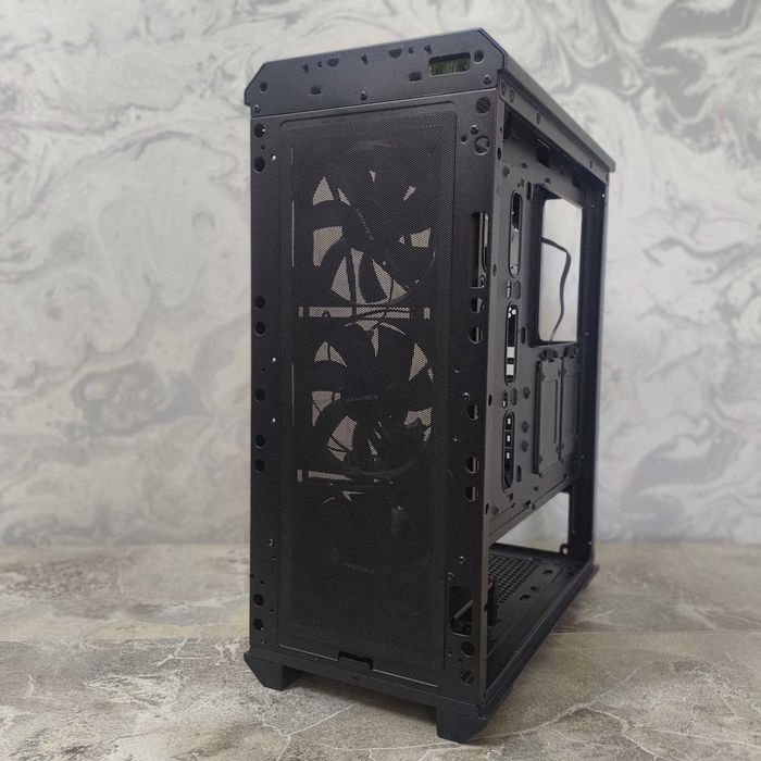 Корпус для ПК Mid-Tower, ATX / Micro-ATX / Mini-ITX