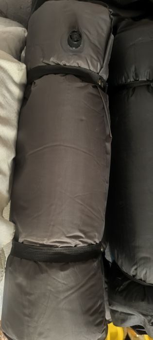 cort 3-4 persoane+2 paturi+2 saltele auto gonflabile